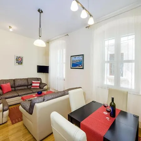 Abc Apartment In The Center Of The Old Town Zadar Exterior photo