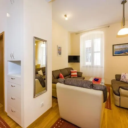 Abc Apartment In The Center Of The Old Town Zadar Exterior photo